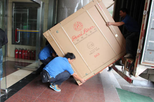洪湖钢琴贵重工艺品无忧运